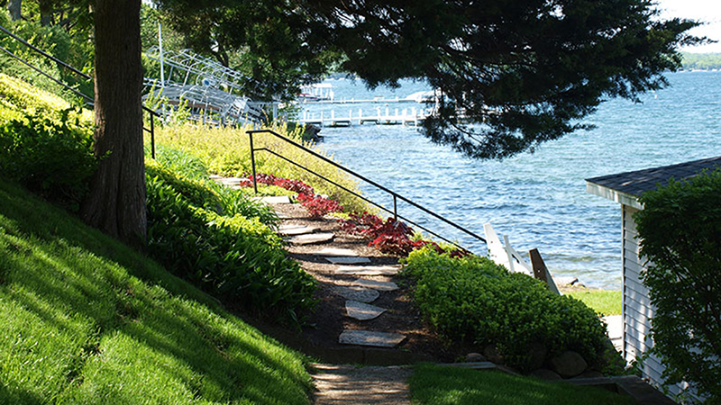 Geneva Lake Shore Path